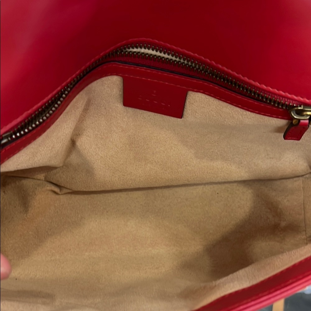 Gucci Red GG Marmont Chevron Shoulder Bag - Picture 11 of 11
